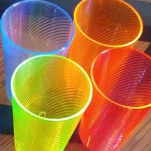 New Arrow Plastic tumblers 14oz 4Pc